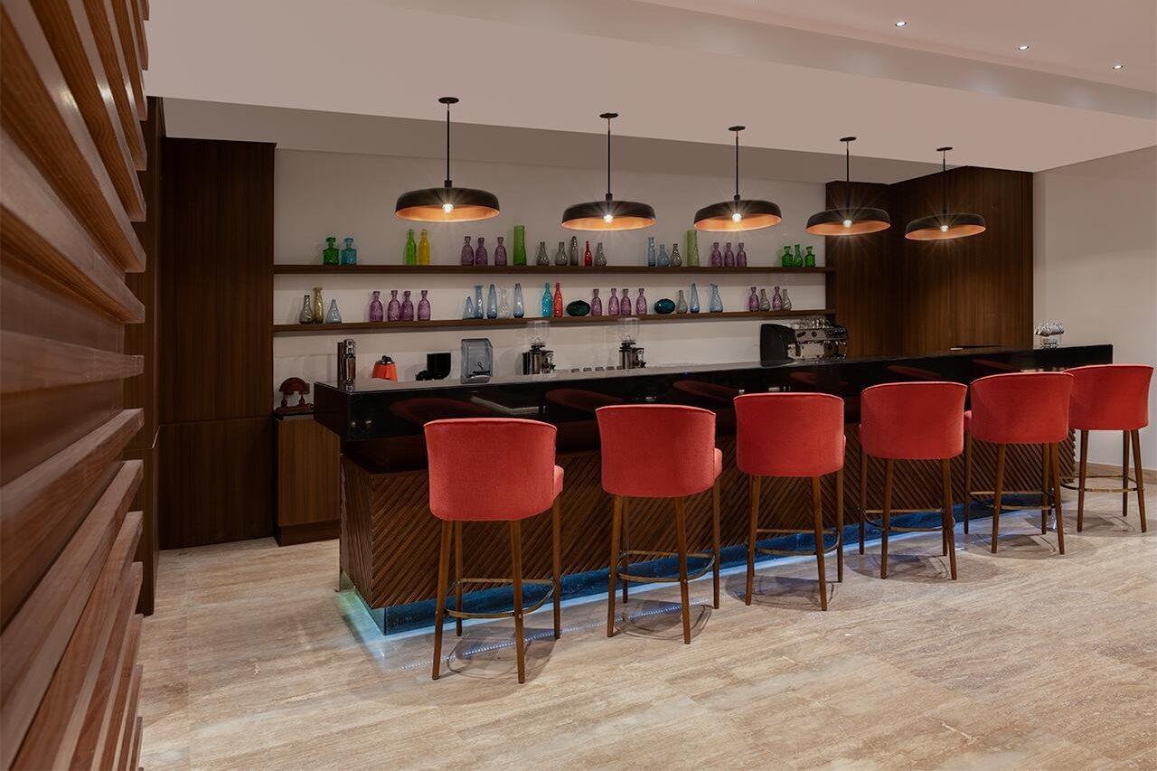 Crystal Inn Hotel - Alamein (Adults Only) El Alamein Ngoại thất bức ảnh The bar at the lounge