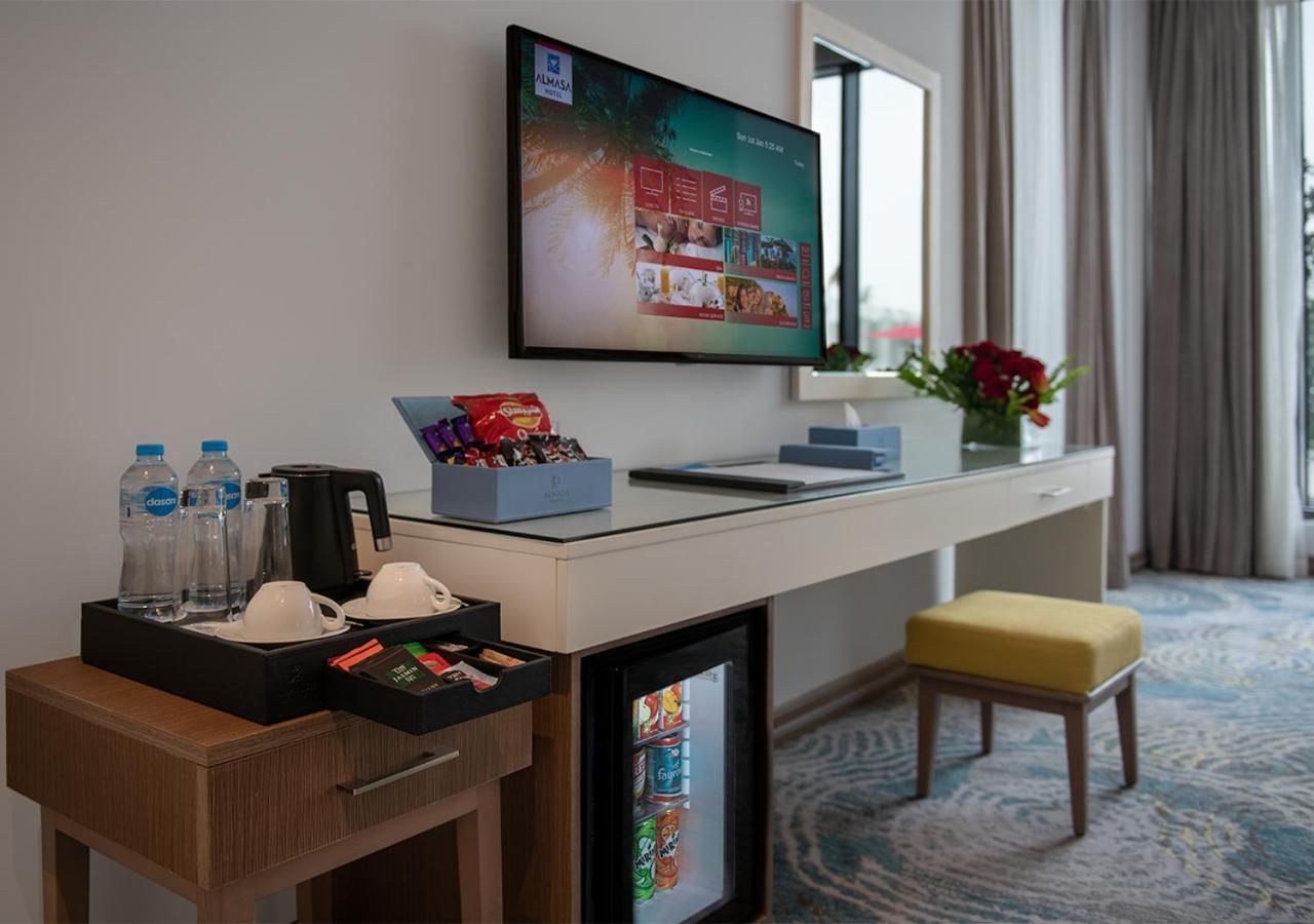 Crystal Inn Hotel - Alamein (Adults Only) El Alamein Ngoại thất bức ảnh A hotel room with a mini-bar